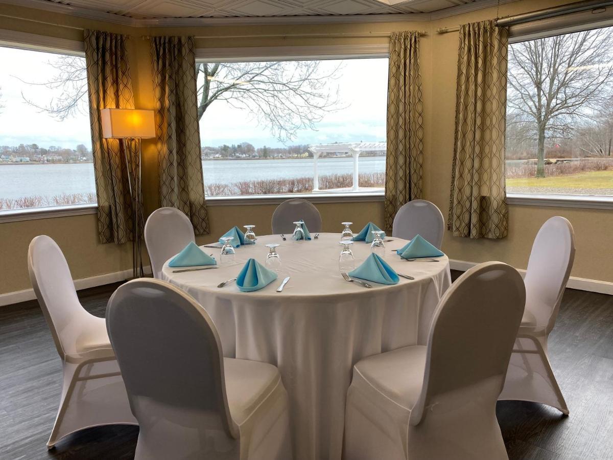 וויקפילד Lakeside Inn מראה חיצוני תמונה