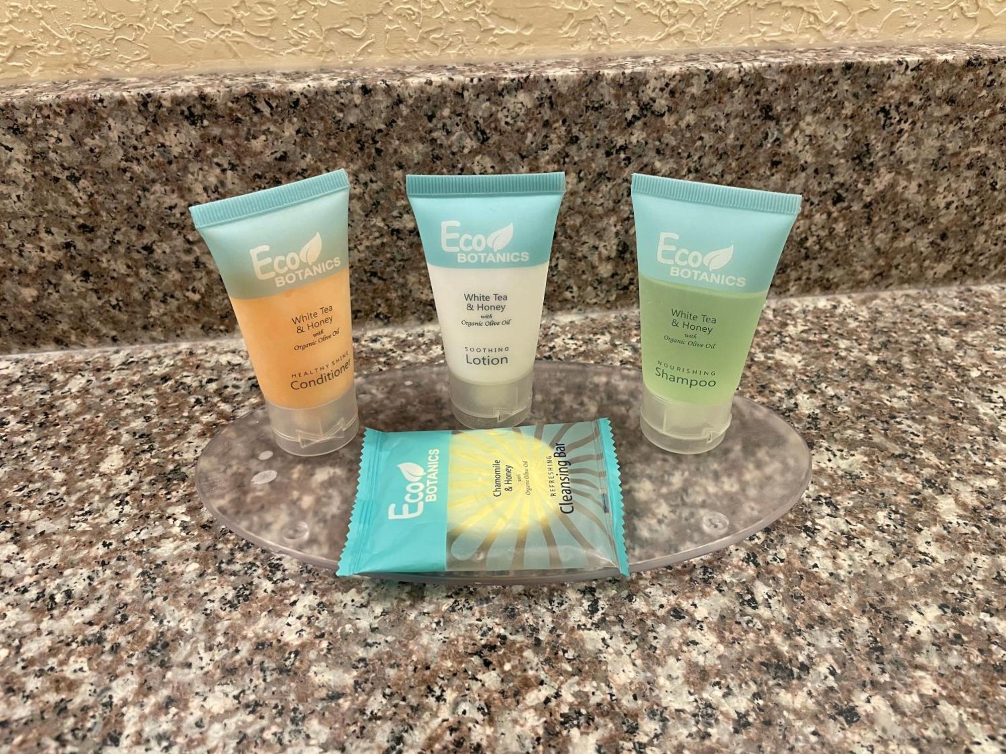 וויקפילד Lakeside Inn מראה חיצוני תמונה