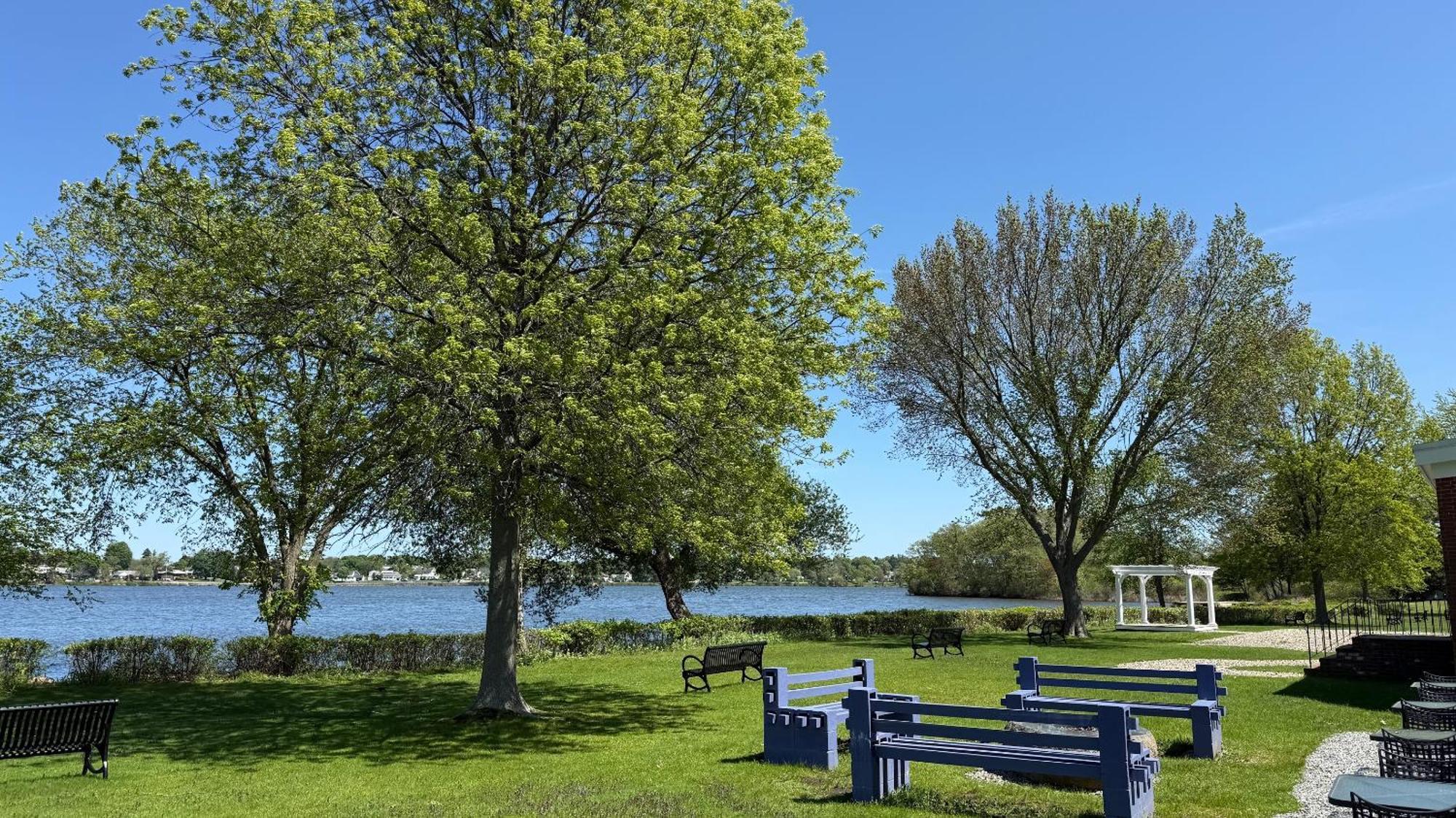 וויקפילד Lakeside Inn מראה חיצוני תמונה